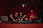 tn_b09.jpg